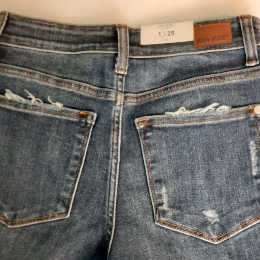 Judy Blue Classic Straight Jeans. Size 1-25. New With Tag. Excellent Condition. - Picture 12 of 12